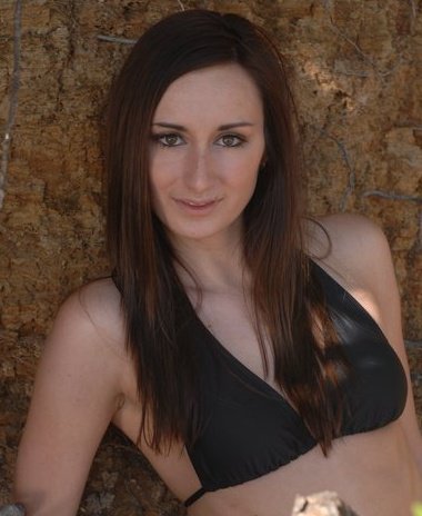 Female model photo shoot of Cassandra Goldacker