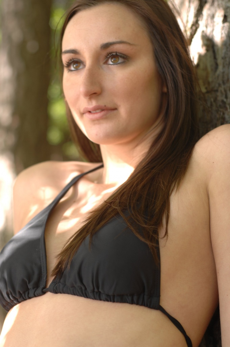 Female model photo shoot of Cassandra Goldacker