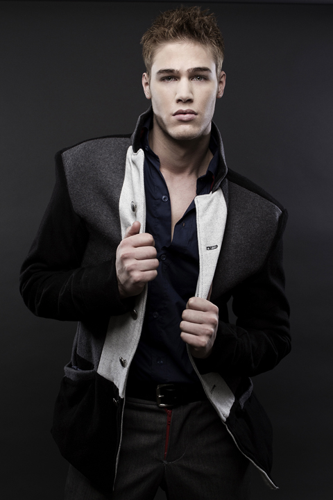 Male model photo shoot of benn scott