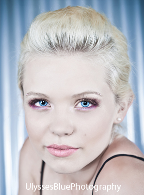 Female model photo shoot of Camille Irving Make up 