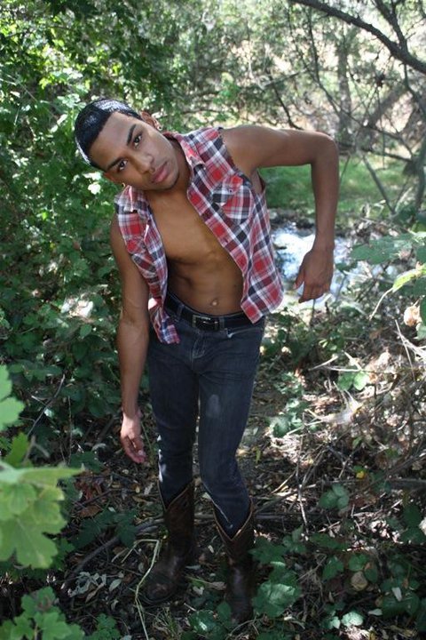 Male model photo shoot of Julian Thompson in columbus parkway vallejo