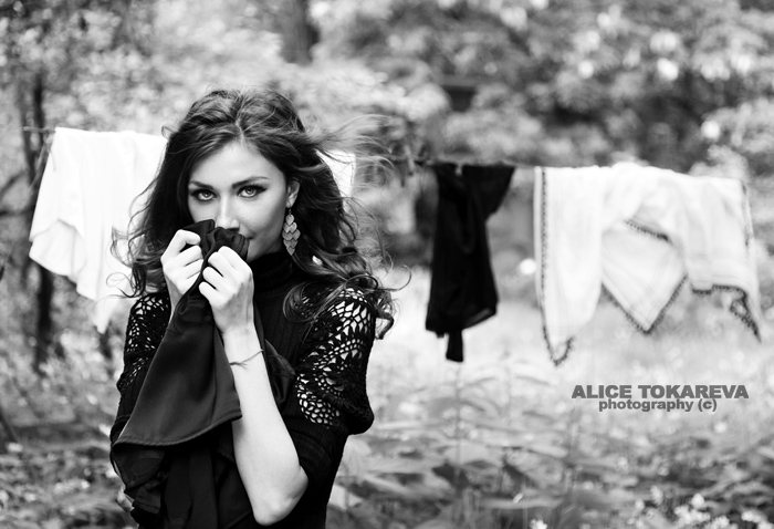 Female model photo shoot of alicetokareva