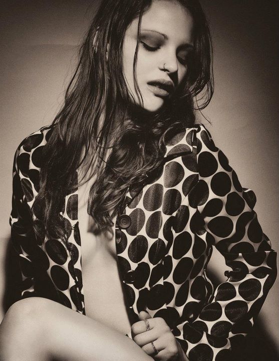 Female model photo shoot of amberJO by Miguel Folch