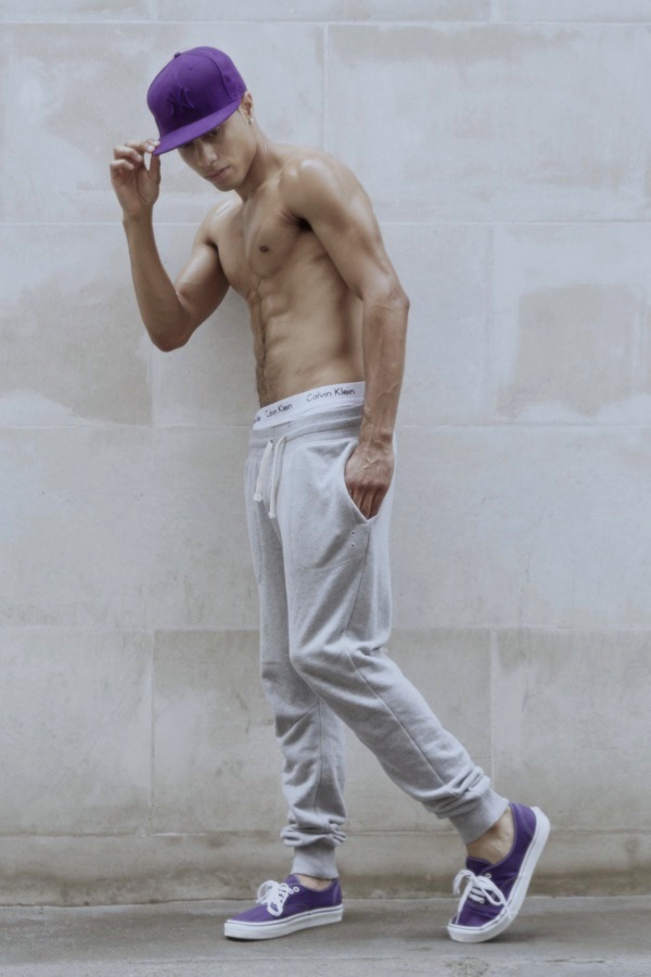 Male model photo shoot of Aaron Fowkes