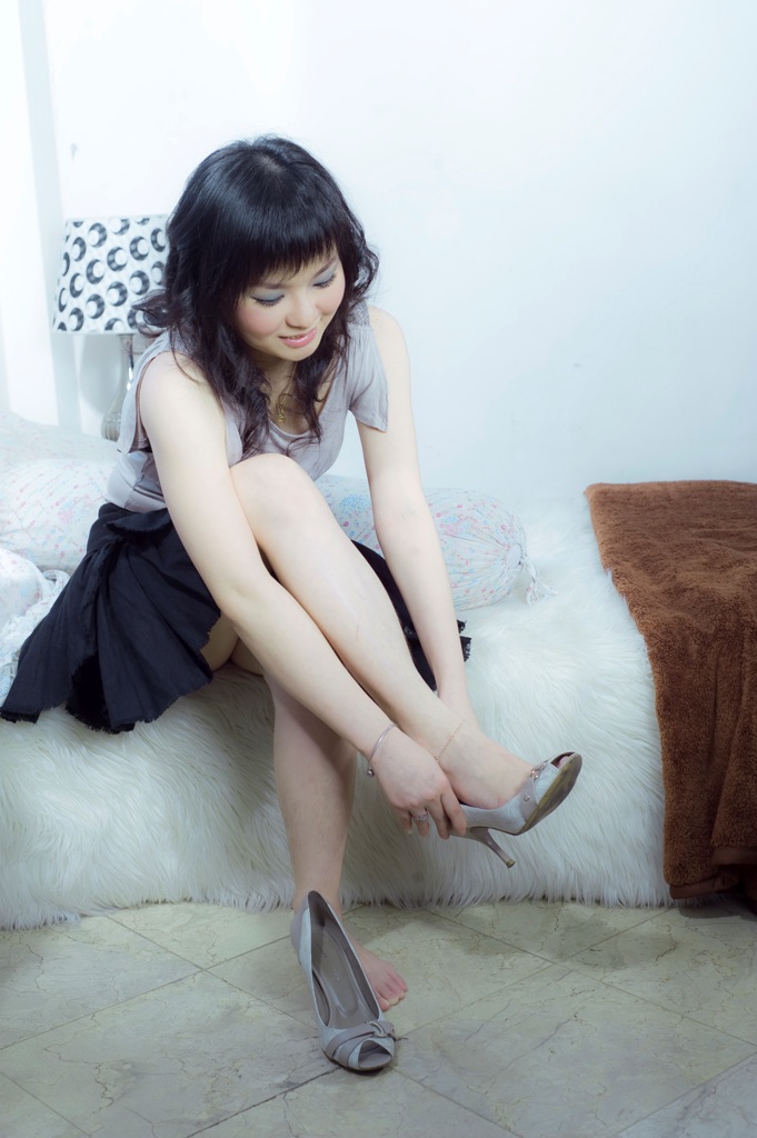 Female model photo shoot of Cindy Putri Kumala