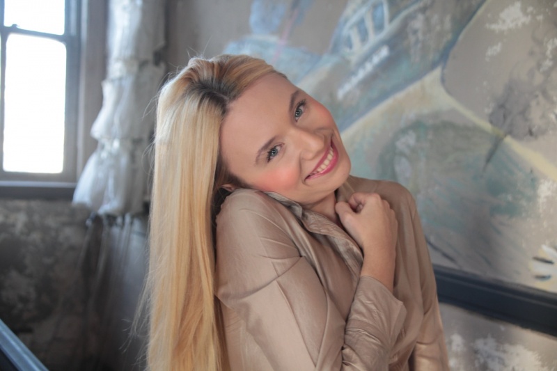 Female model photo shoot of Karolina Wlodar