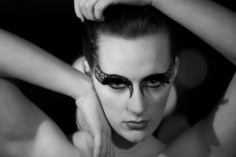 Female model photo shoot of Aimee Louise Owens 