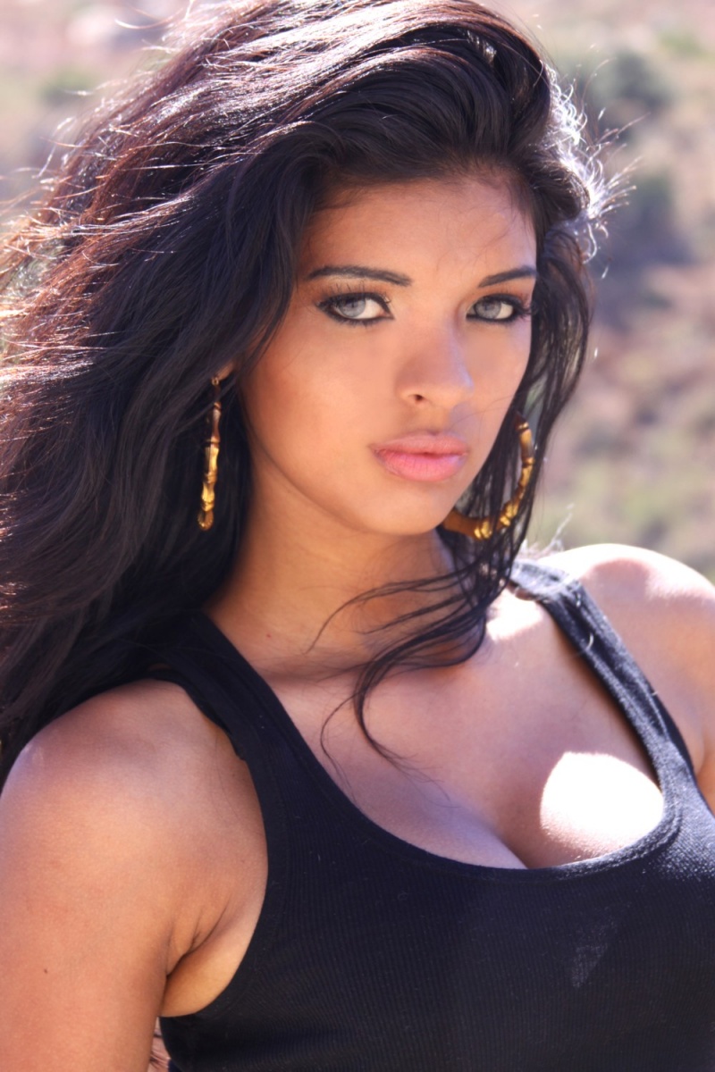 Female model photo shoot of Consuelo Olivas