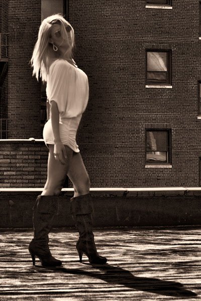 Female model photo shoot of Britt Lynn x