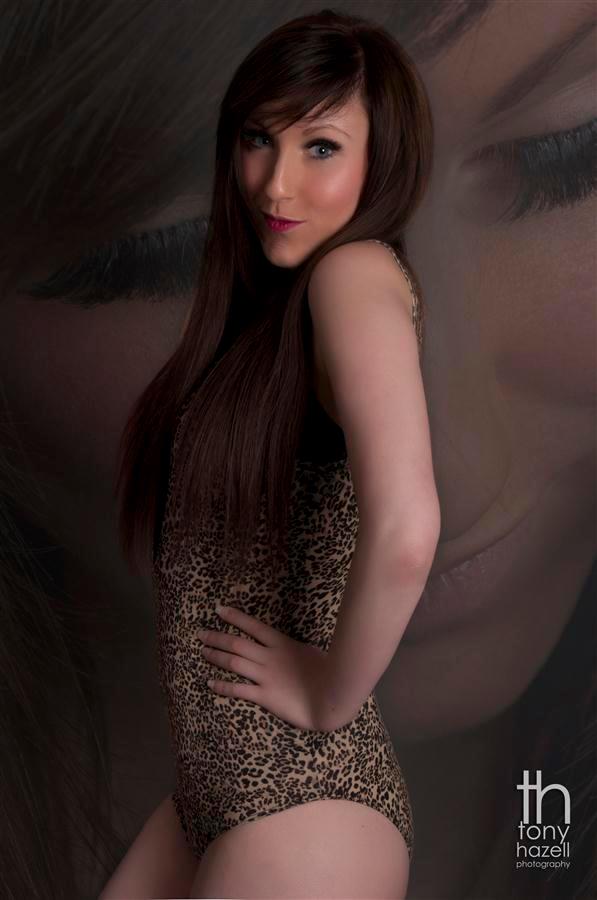 Female model photo shoot of Yazmin Jadee