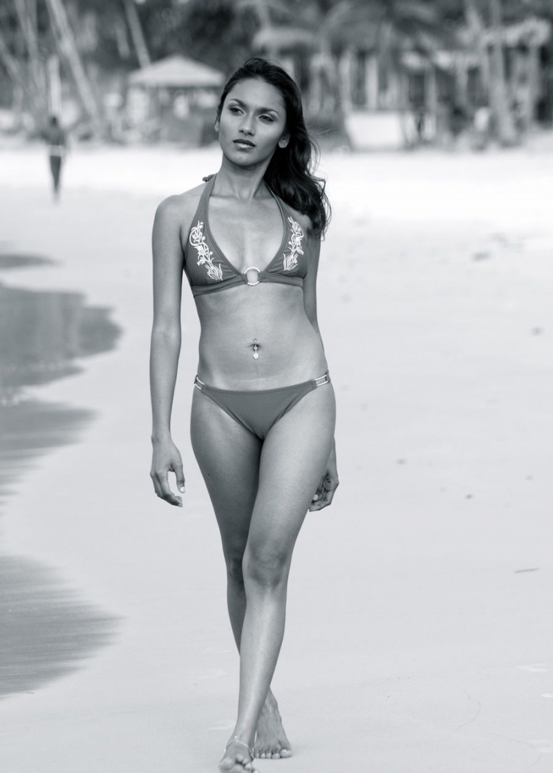 Female model photo shoot of Sas Anya in Maracas Bay