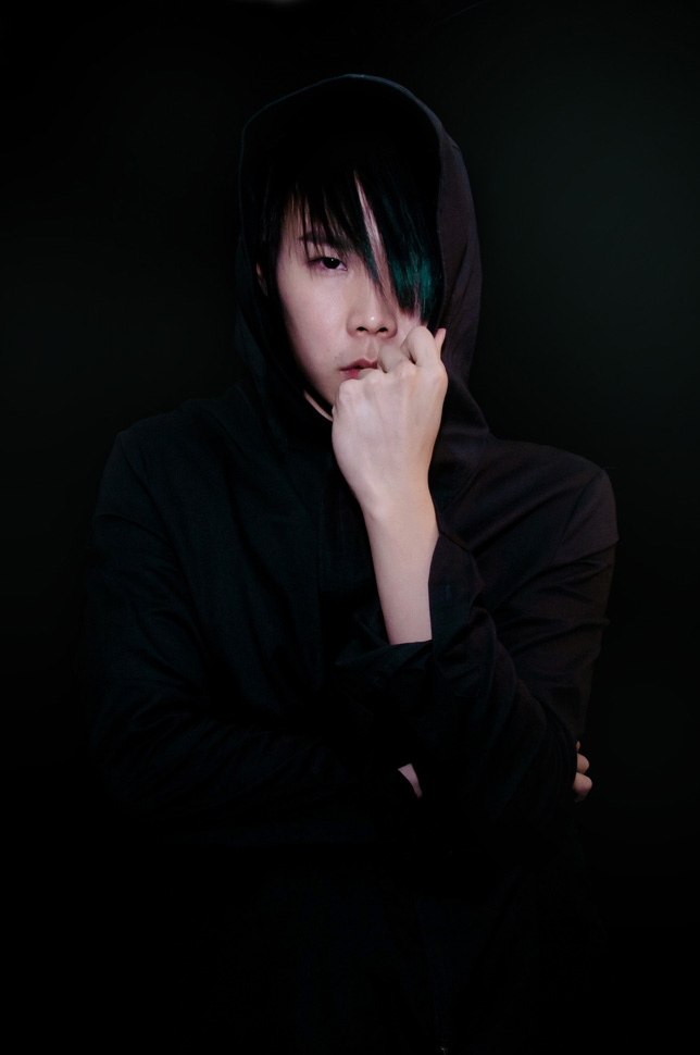Male model photo shoot of Nicholas Fong