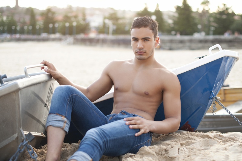 Male model photo shoot of Maurice Salib