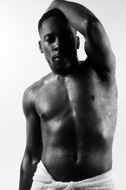 Male model photo shoot of Ro Bredwood by DreamLance Photography