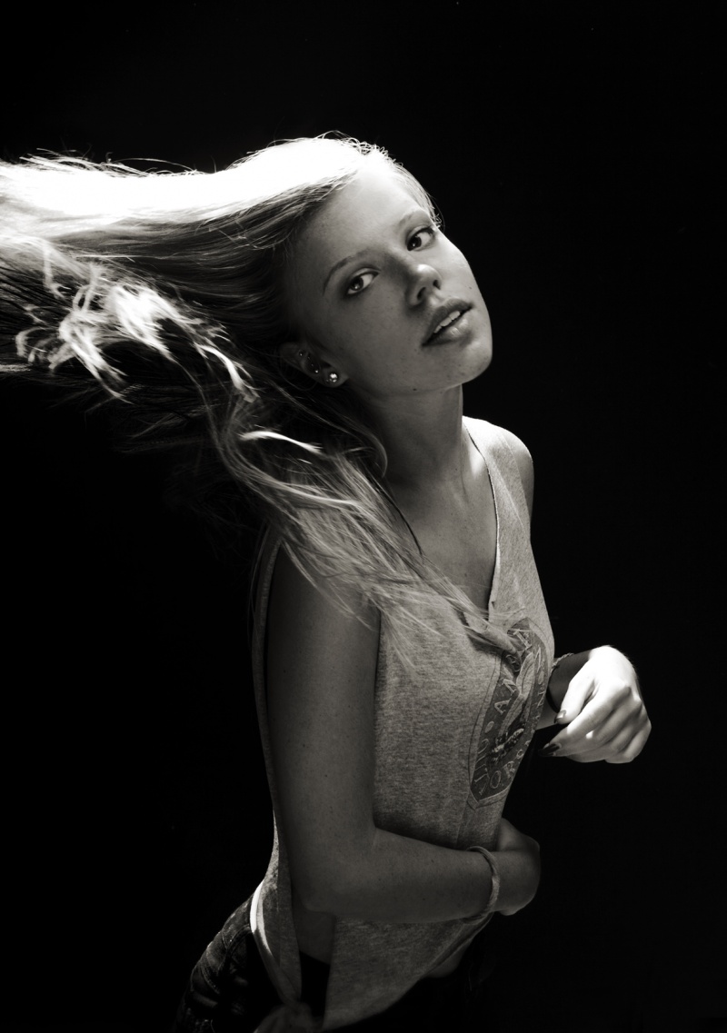 Female model photo shoot of Kelli Sierra Schwab