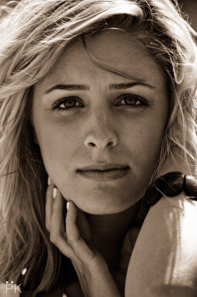 Female model photo shoot of Haley-Shea Benoit  in Manhattan Beach