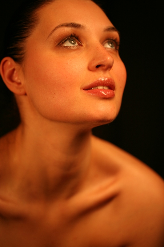 Female model photo shoot of Ksyusha