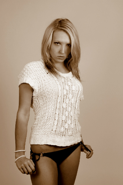 Female model photo shoot of Monika Cook
