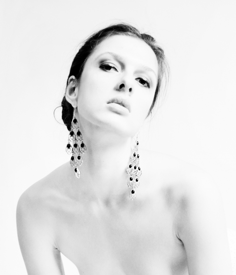 Female model photo shoot of Dasha Petrova by Jeff Cohn
