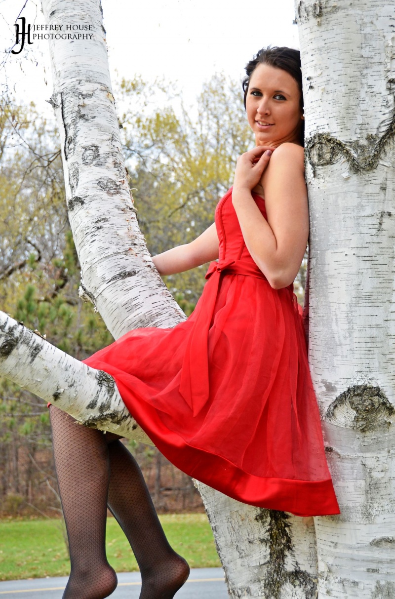 Female model photo shoot of MrsSamanthajo in Saratoga State Park