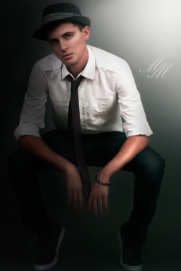 Male model photo shoot of Chris Skinner