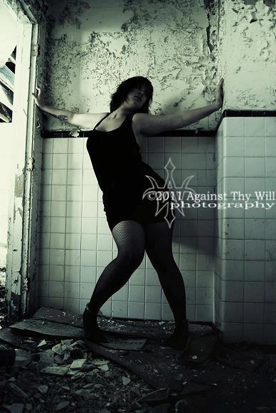 Female model photo shoot of Sapphire Pryde by Against Thy Will