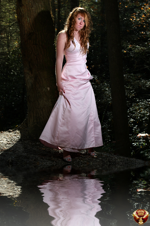 Female model photo shoot of Amber Danielle Lynn 