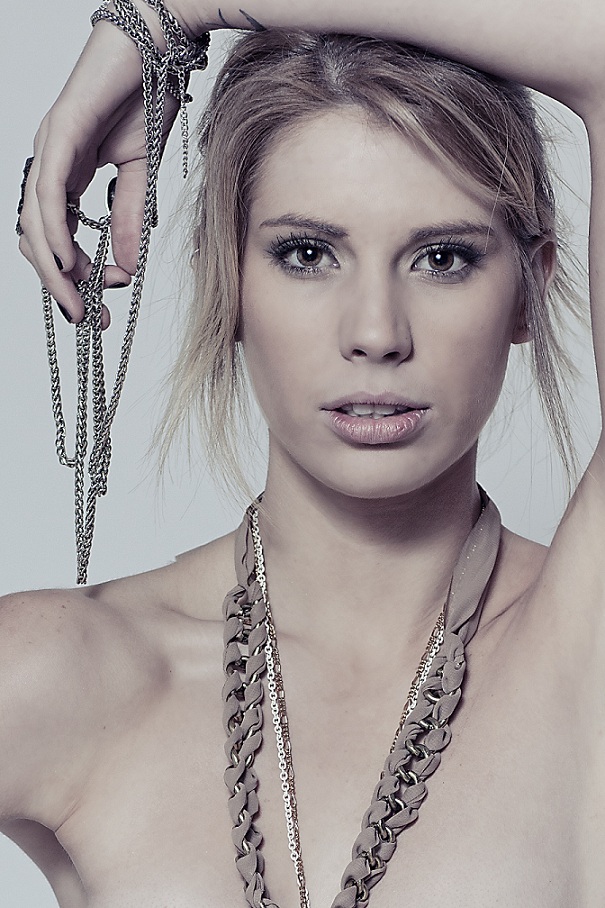 Female model photo shoot of ashleigh elizabeth by PAUL_NGUYEN