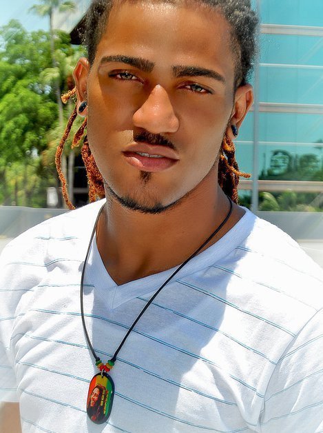 Male model photo shoot of Enziario Toussaint