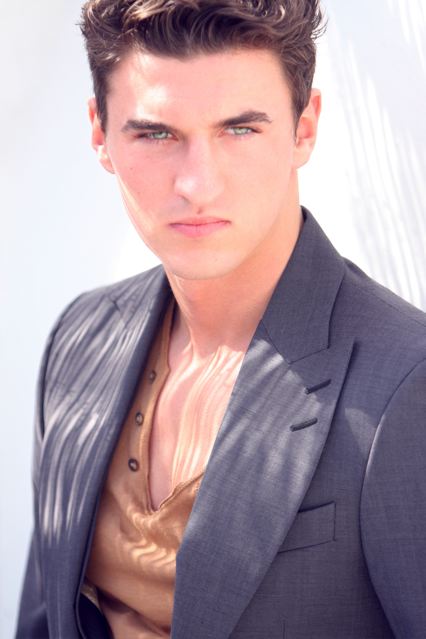 Male model photo shoot of Nathan Dicarlo