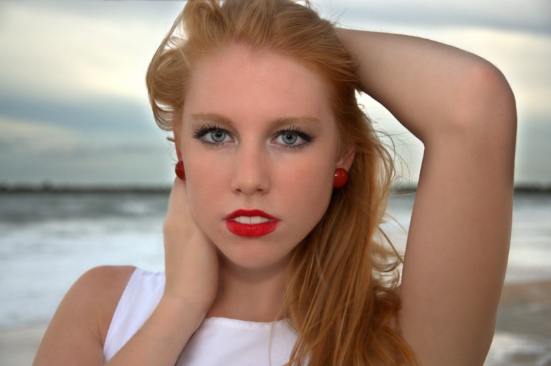 Female model photo shoot of Cassandra Hope C