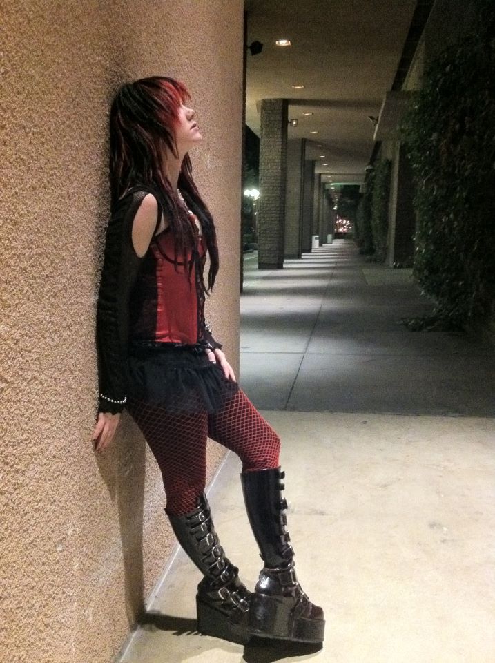 Female model photo shoot of Chelsea Hawk in Mainplace Mall, California
