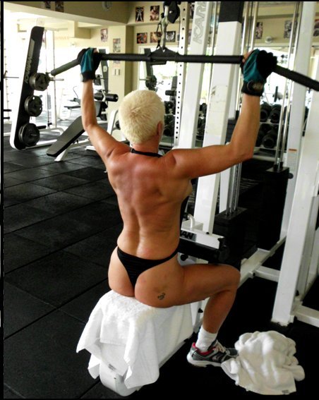 Female model photo shoot of Sonja Bandolik in Hedonism Gym
