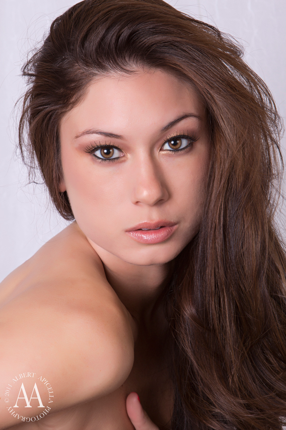 Female model photo shoot of Allison Blair by AlbertsPhotography
