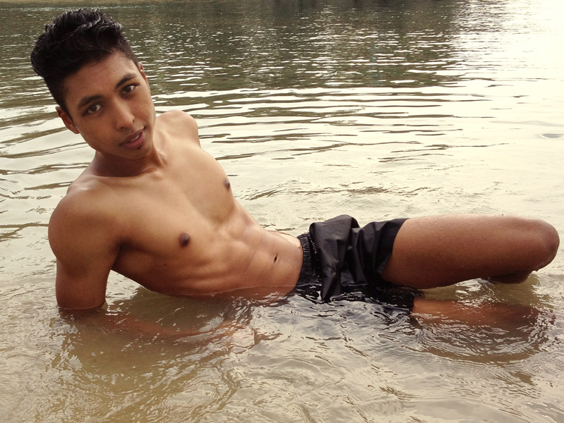 Male model photo shoot of Eli Mateen in Sentosa
