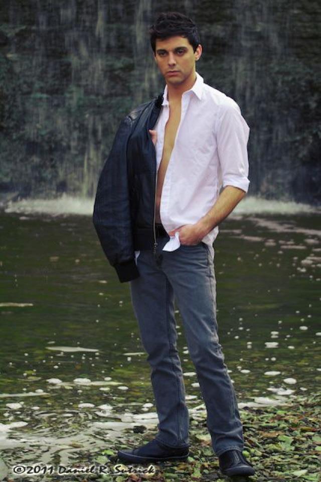 Male model photo shoot of Eric James Diemel