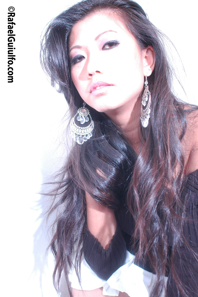 Female model photo shoot of Thaomn