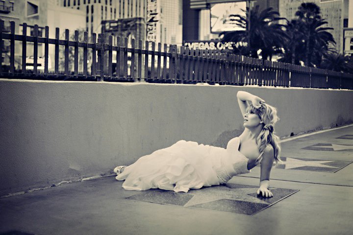 Female model photo shoot of Elisabeth Bartrom in las vegas