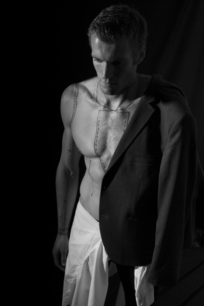 Male model photo shoot of Benjamin Levy