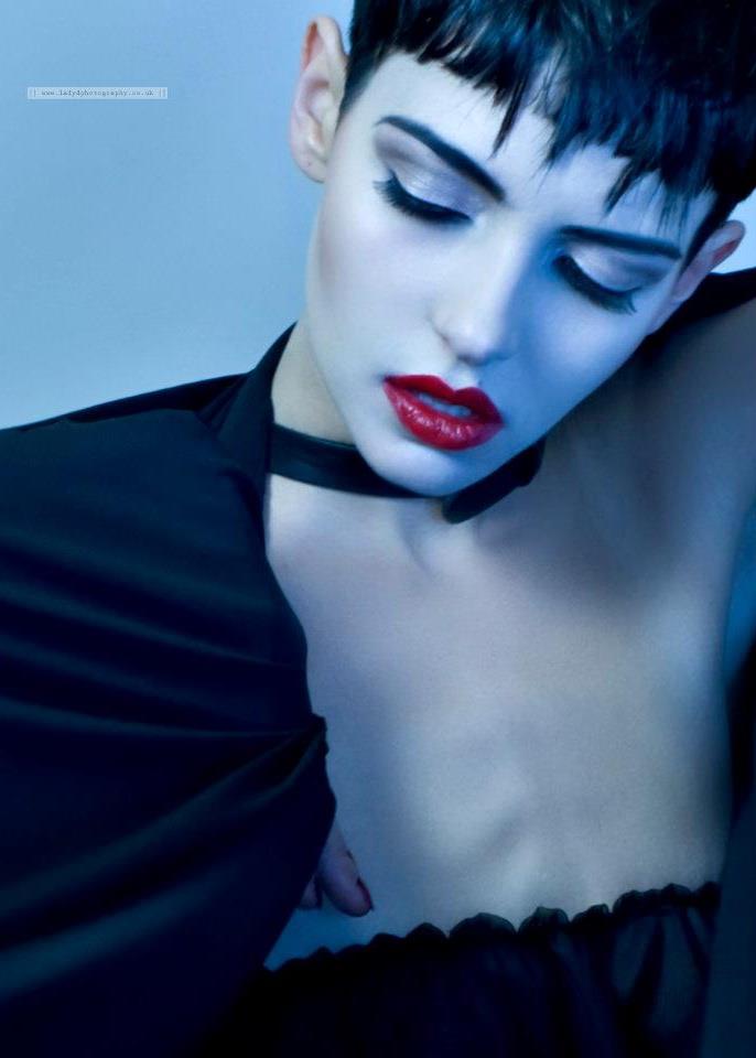 Female model photo shoot of Anya Levine