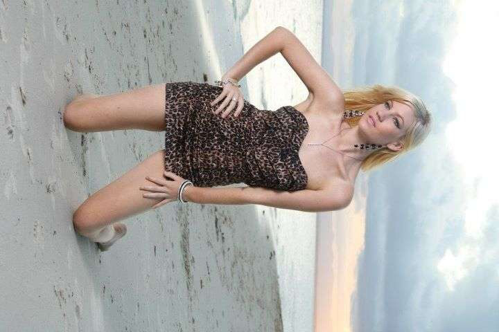 Female model photo shoot of Lita MUA in Bribie Island