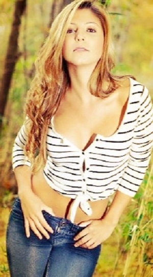 Female model photo shoot of Catalina.E