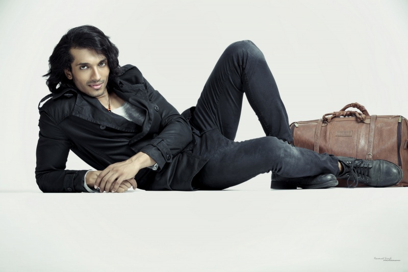 Male model photo shoot of virendra chauhan in new delhi
