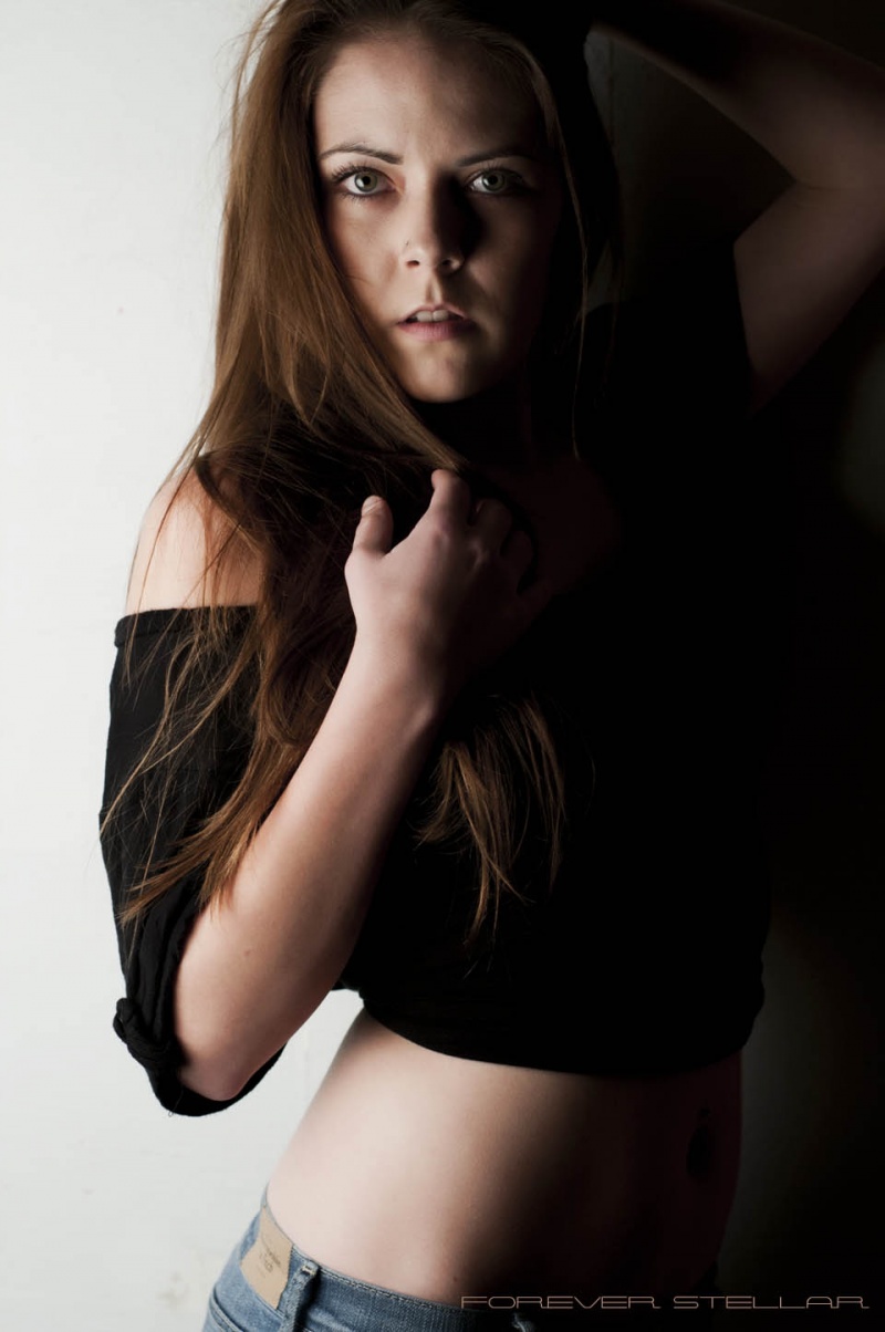 Female model photo shoot of Nicole Diullo