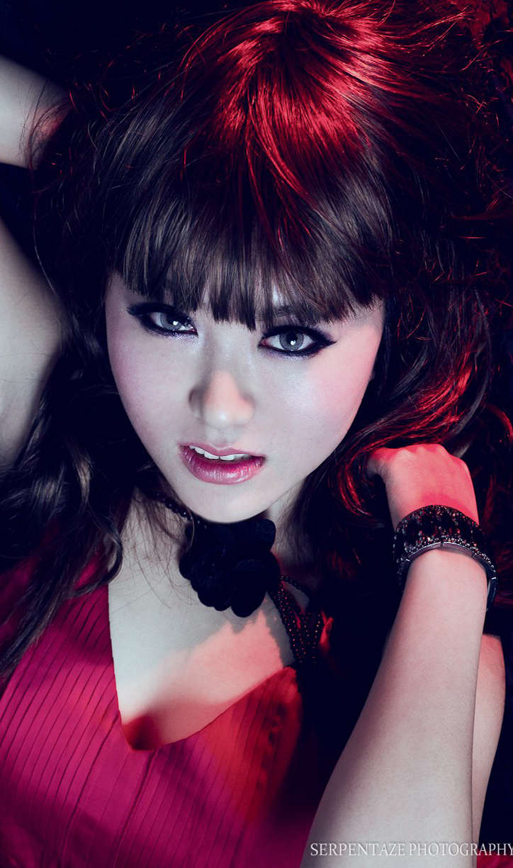 Female model photo shoot of Zoe Jiang