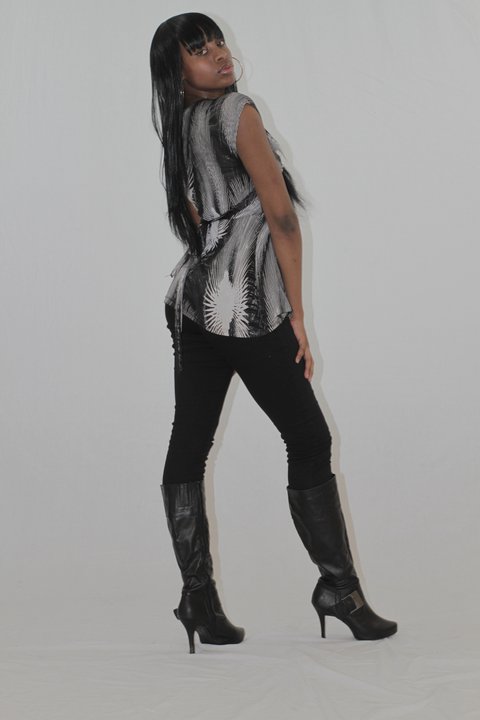 Female model photo shoot of Sha Cole