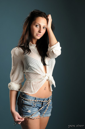 Female model photo shoot of Bethany Engra