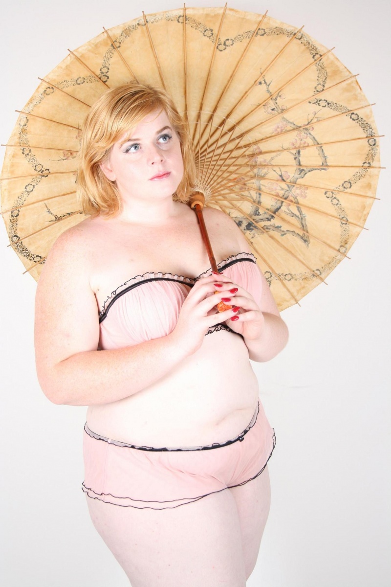 Female model photo shoot of Dixie ODare by Jason G Photography