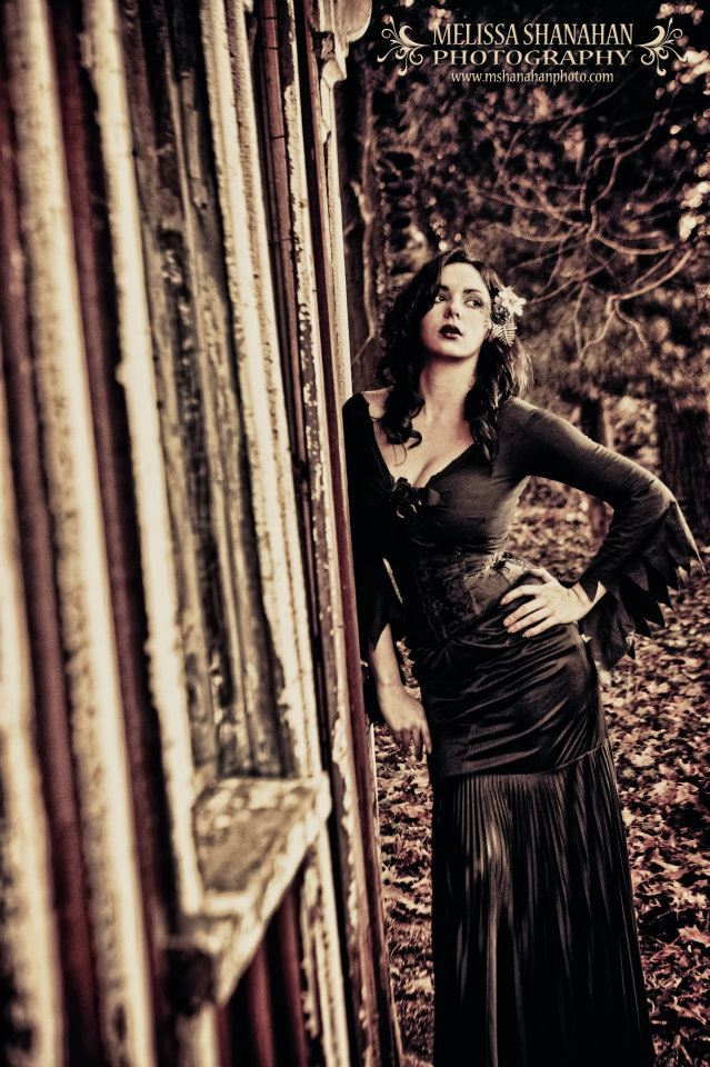 Female model photo shoot of Leah Siren by Melissa Shanahan Photog