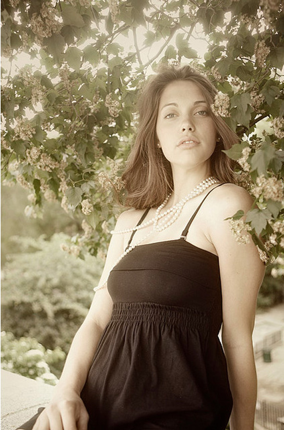 Female model photo shoot of Autumn Greene 